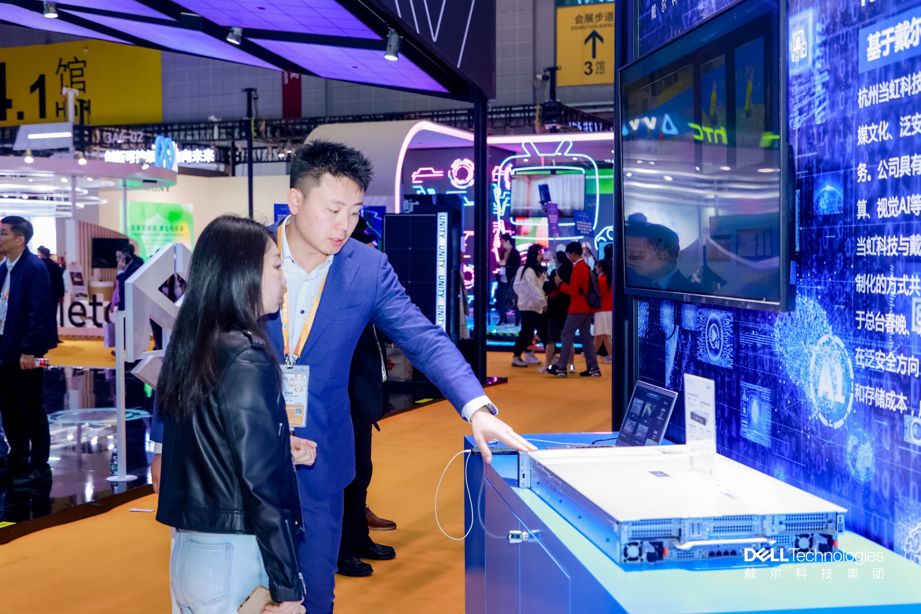 1号娱乐科技@进博会：与Intel、Dell一起，打造沉浸式