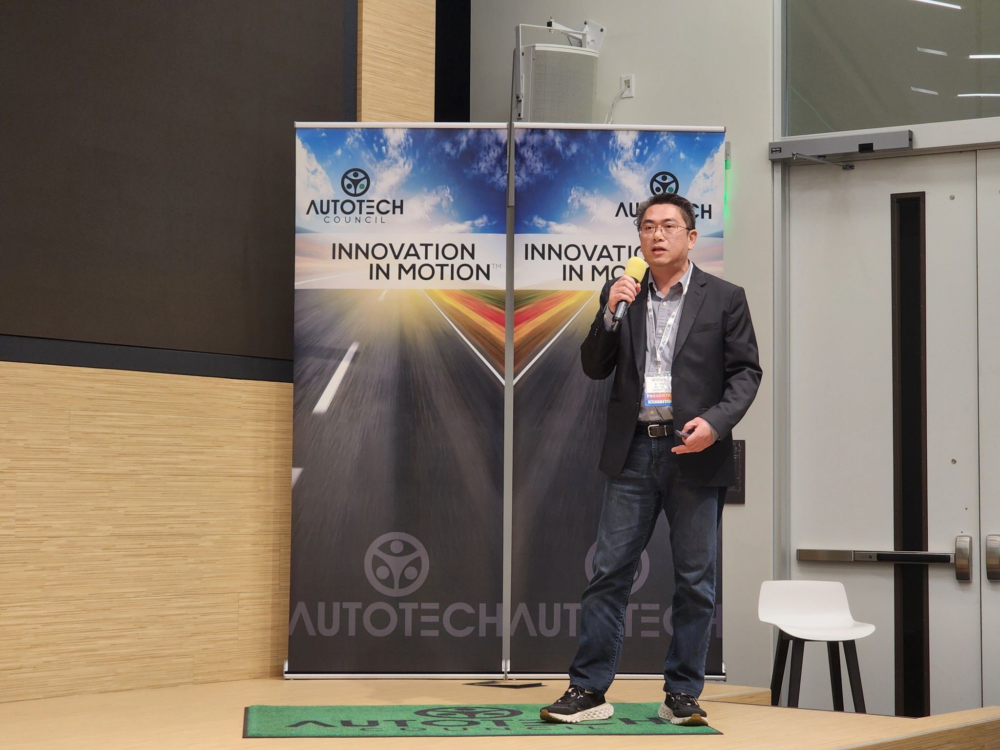 视听娱乐如何“上车”？1号娱乐亮相硅谷汽车技术委员会论坛