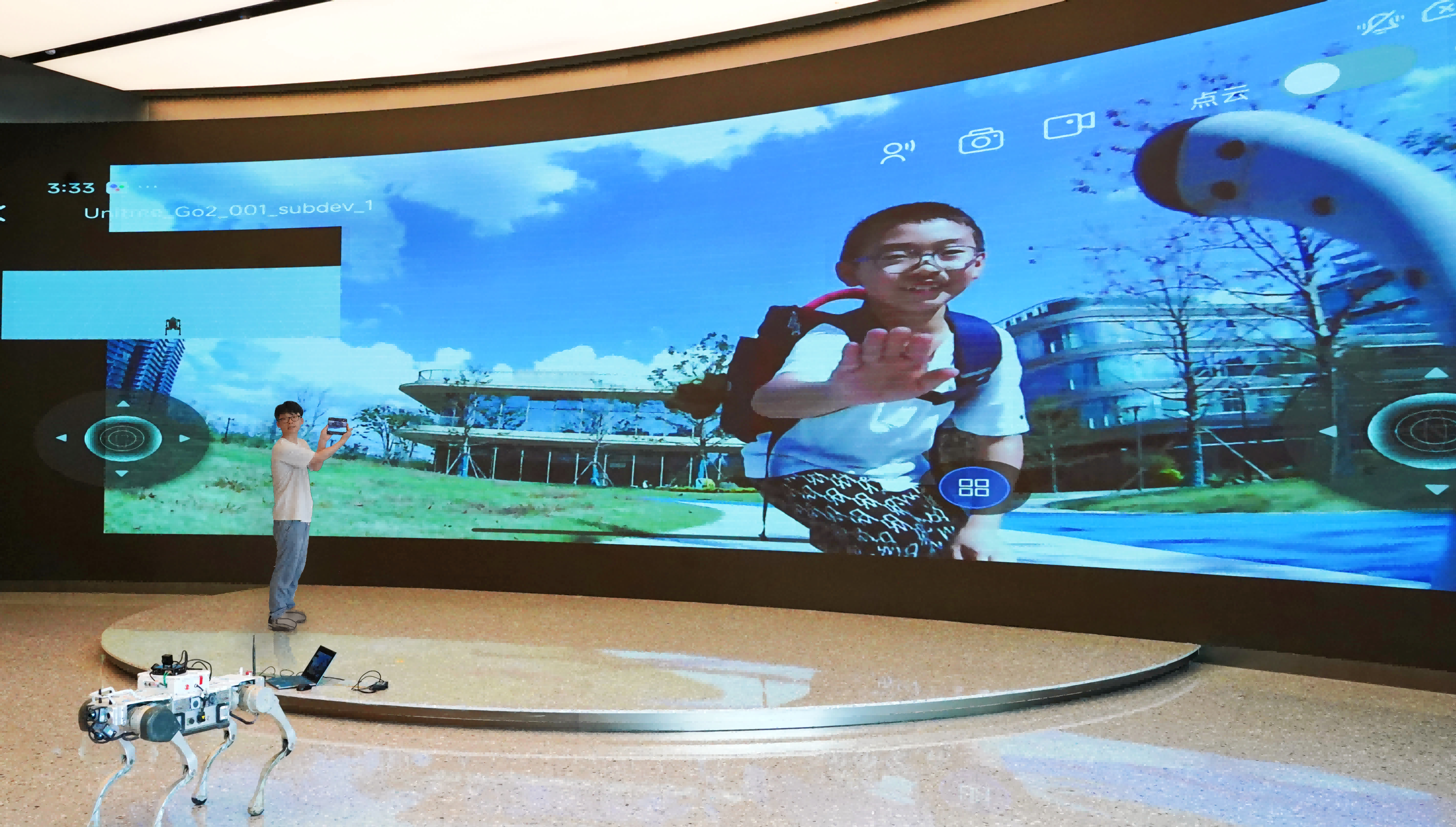 1号娱乐科技正式首发「BlackEye Vision机器人超远距离远程操控系统」